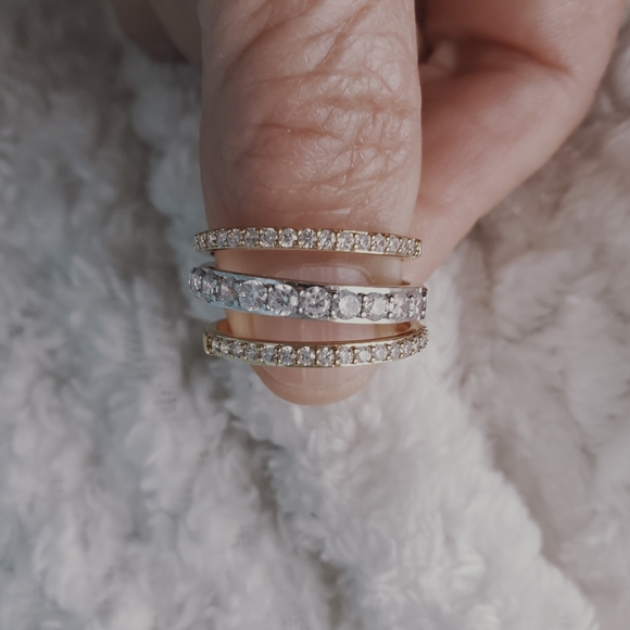 Stackable Rings🆕️ So Cute! - Picture 2 of 6
